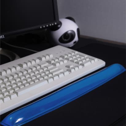 Support de poignet en silicone transparent — Confort ultime pour tes sessions de travail